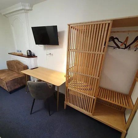 Logis Restaurant L'odyssee Champetre Le Lude