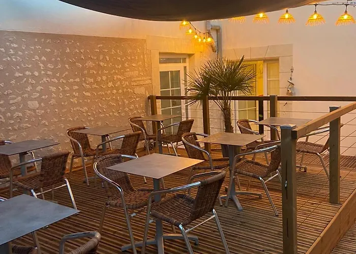 Отель Logis Restaurant L'odyssee Champetre 3*