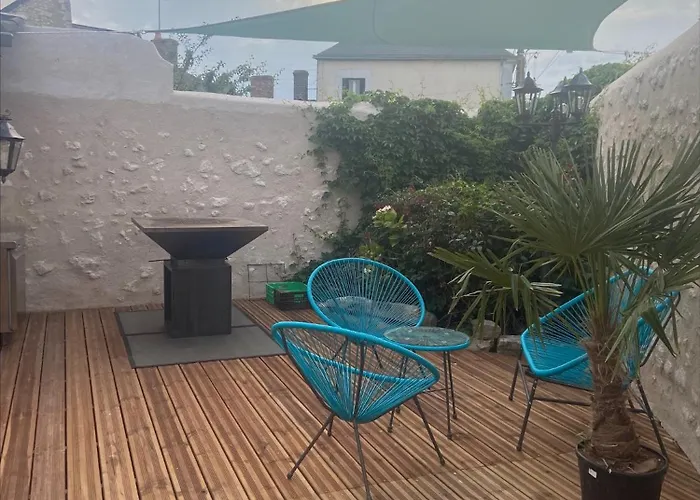 Logis Restaurant L'odyssee Champetre מלון Le Lude