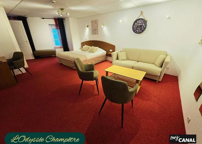 Отель Logis Restaurant L'odyssee Champetre Le Lude